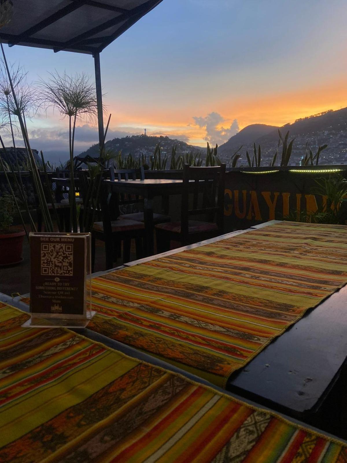 Hostal La Guayunga Rooftop Quito Exterior foto